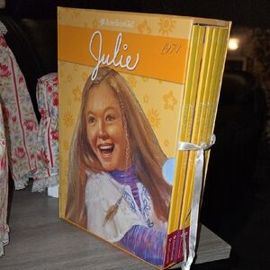 AMERICAN GIRL JULIE 1974, BOX SET 6 BOOKS